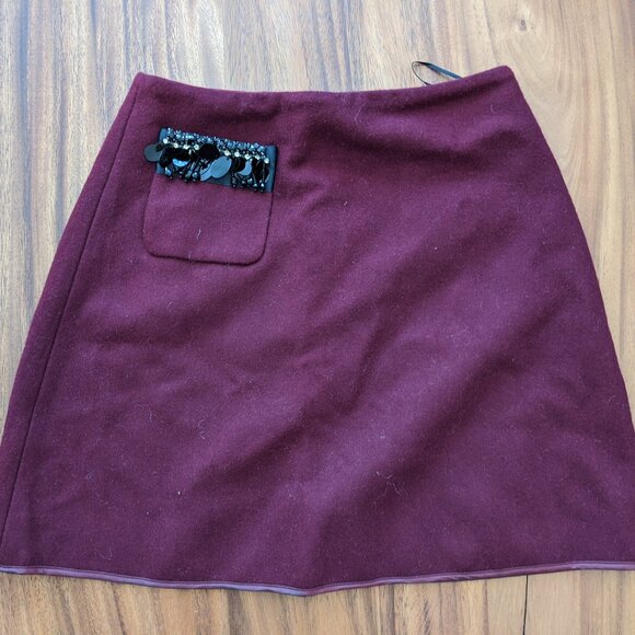 Burgundy wool mini skirt - Picture 1 of 3